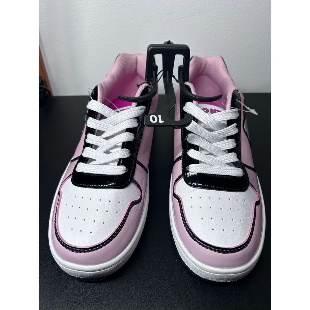 Hello Kitty Sanrio White Casual Court Sneakers Women’s Size 10 NEW - Picture 2 of 9